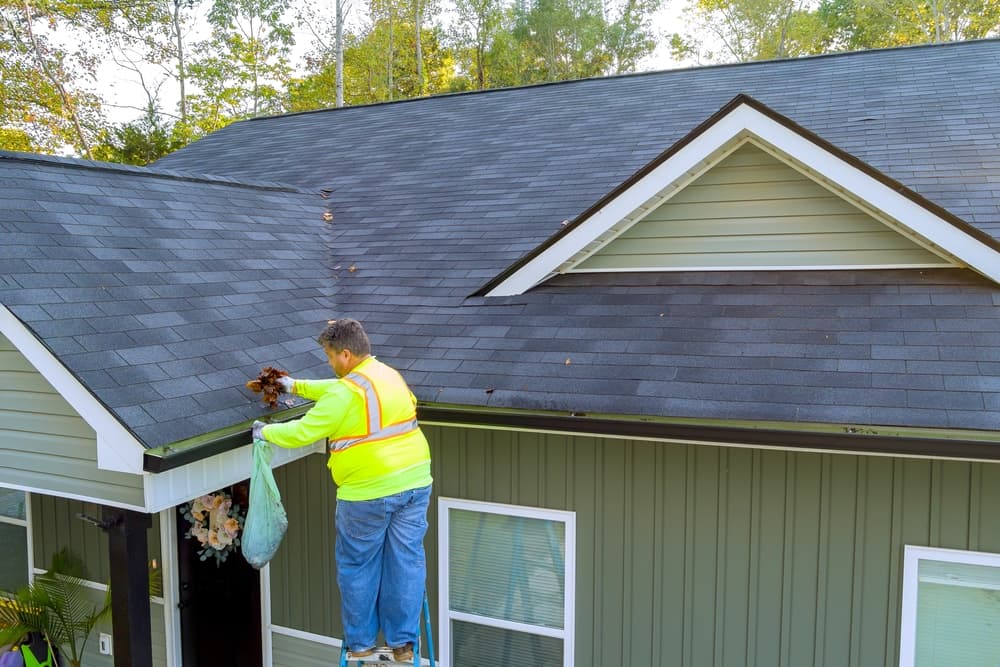 Seasonal Roof Maintenance Checklist Every Homeowner Should Follow
